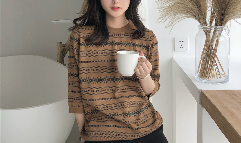 패턴 라운드 카라 7부 니트